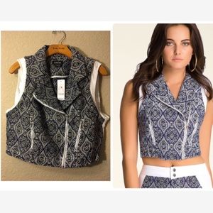NWT! Bebe Jacquard mixed Moto Vest Size Large